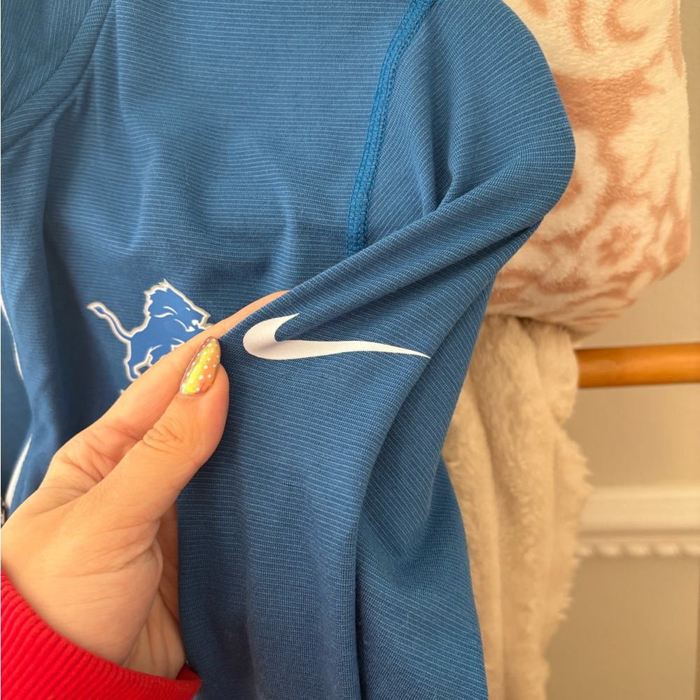 Detroit Lions Nike Quarter Zip - Picture 4 of 5